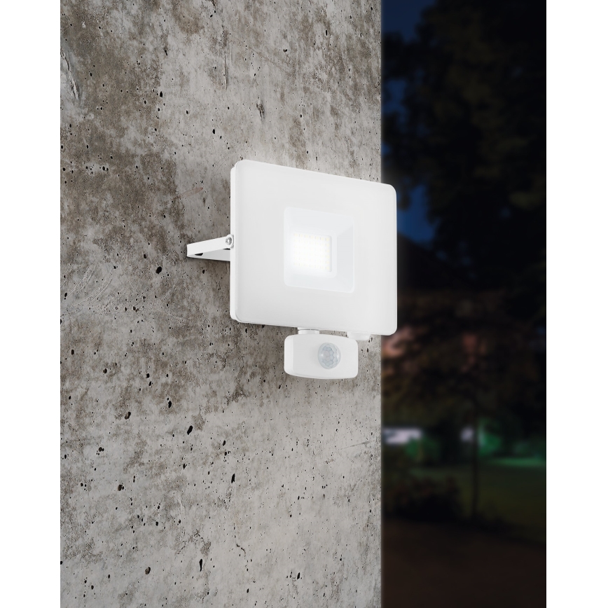 Eglo - LED-Flutlicht mit Sensor LED/30W/230V IP44