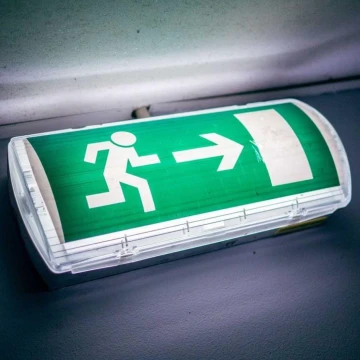 LED-Notleuchte mit regelmäßiger Funktionsprüfung EMERGENCY EXIT LED/3W/230V 6400K IP65