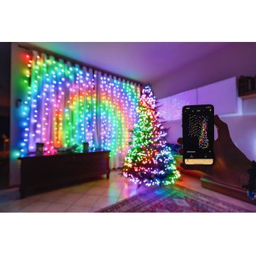 Twinkly - Dimmbarer LED-RGBW-Weihnachtsvorhang für den Außenbereich CURTAIN 210xLED 6,1m IP44 Wi-Fi